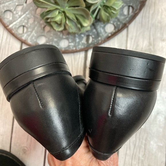 Vionic Mizelle Women's Leather Slip On Loafers - Picture 13 of 13